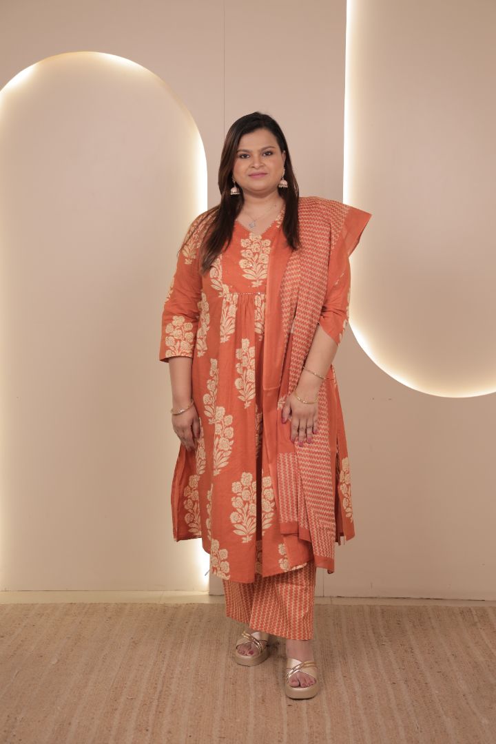 Rozana Suit Set - Orange Pleated