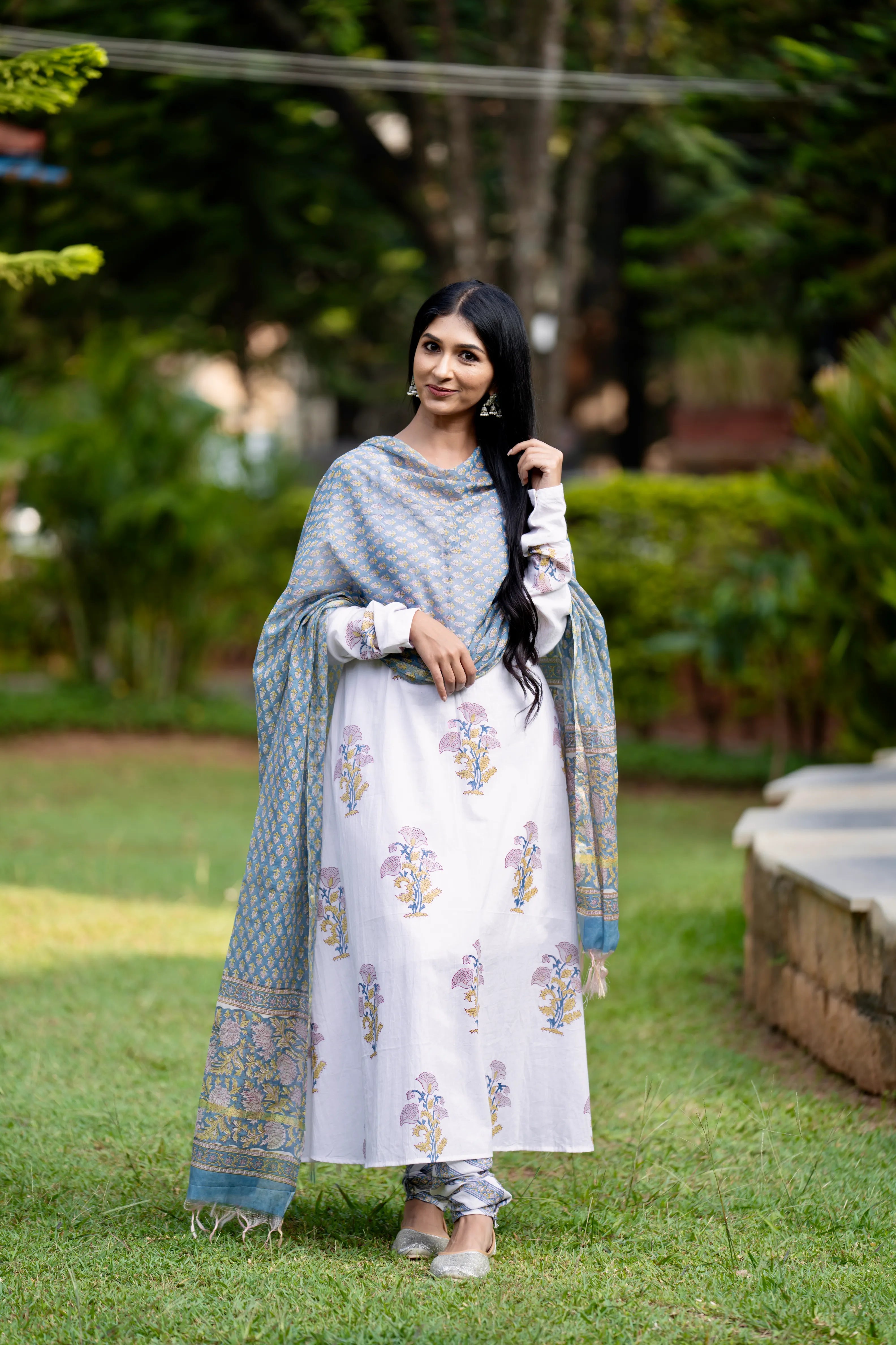 Mughal Motif Suit Set - White Blue Chudidar