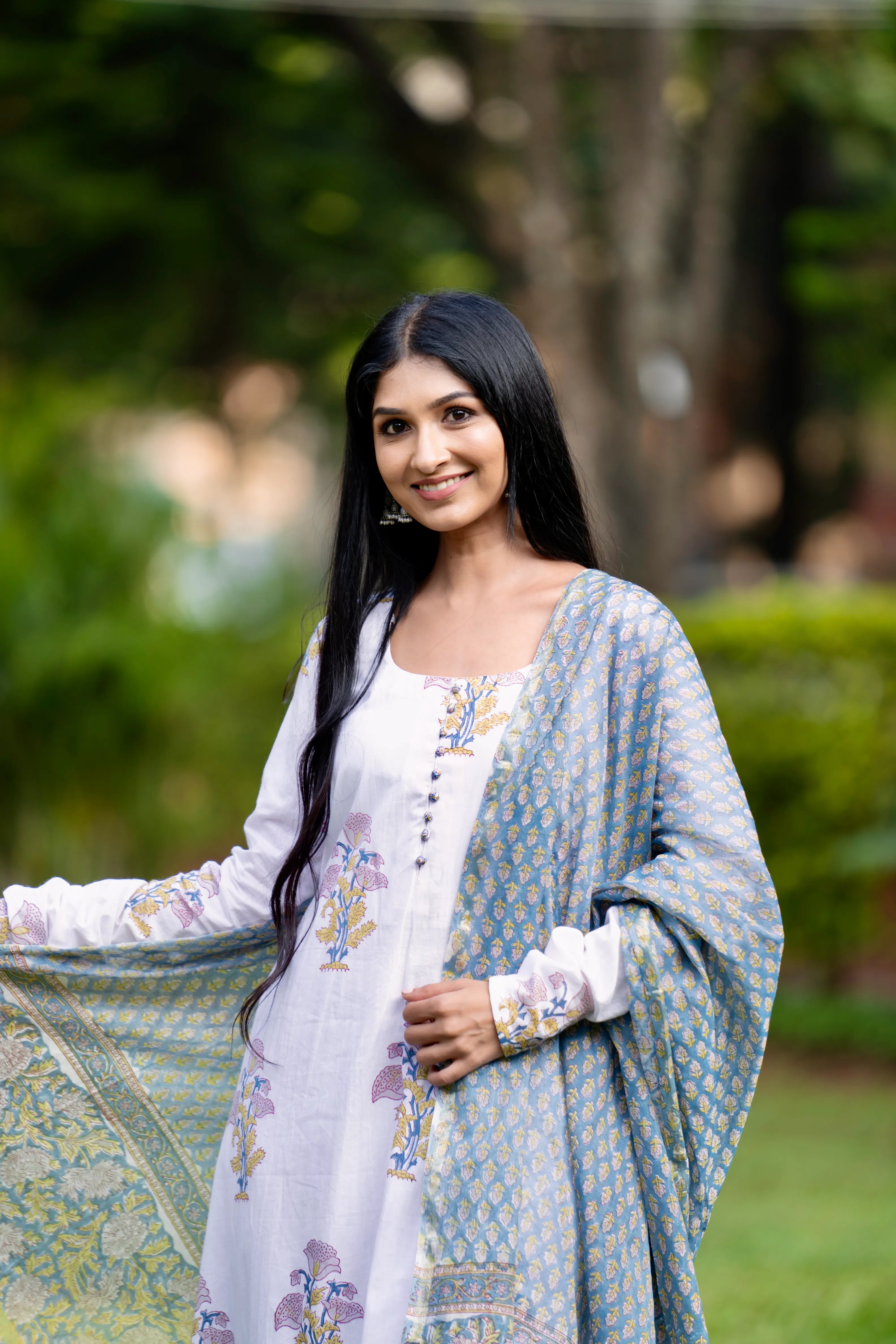 Mughal Motif Suit Set - White Blue Chudidar