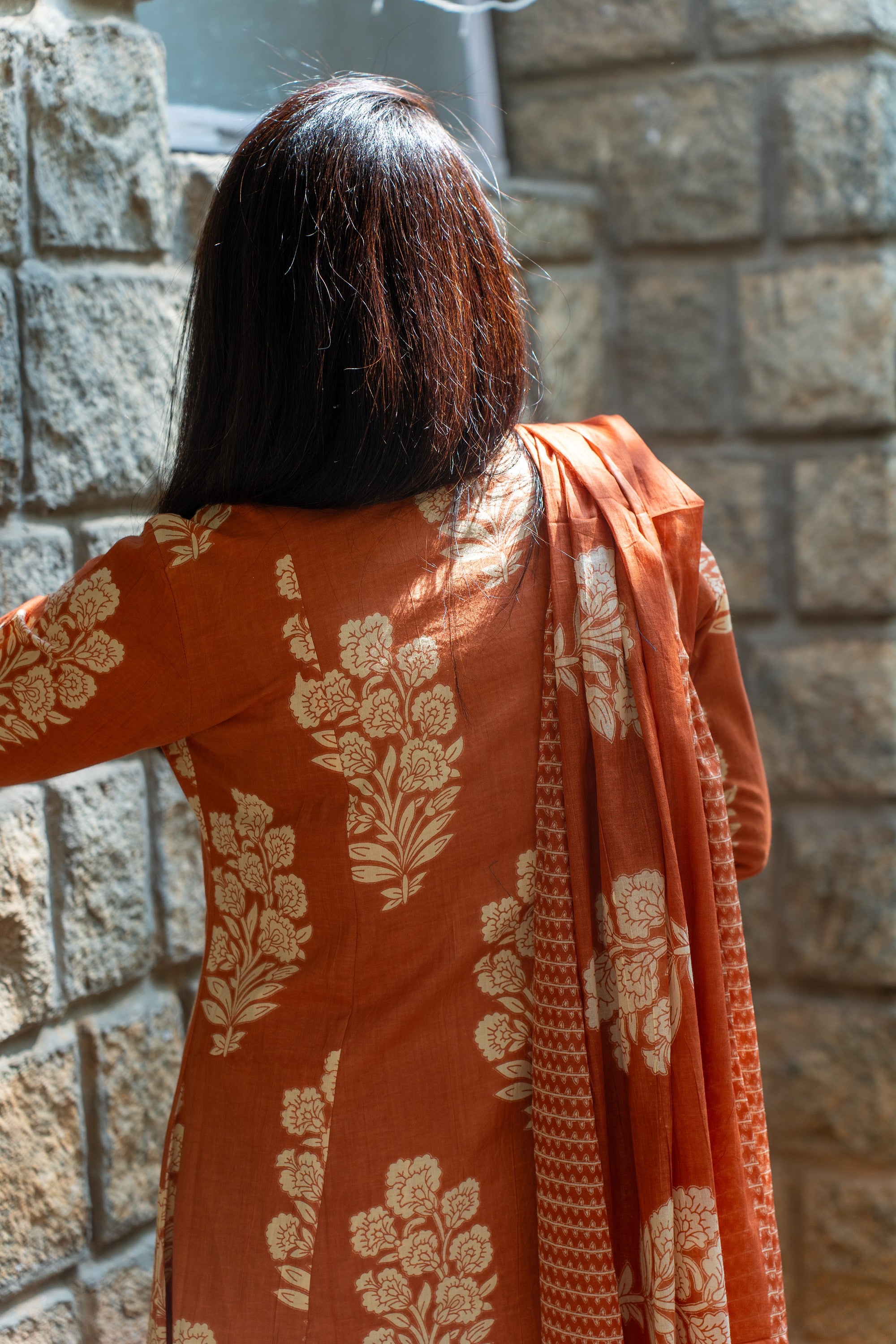 Rozana Suit Set - Orange Pleated