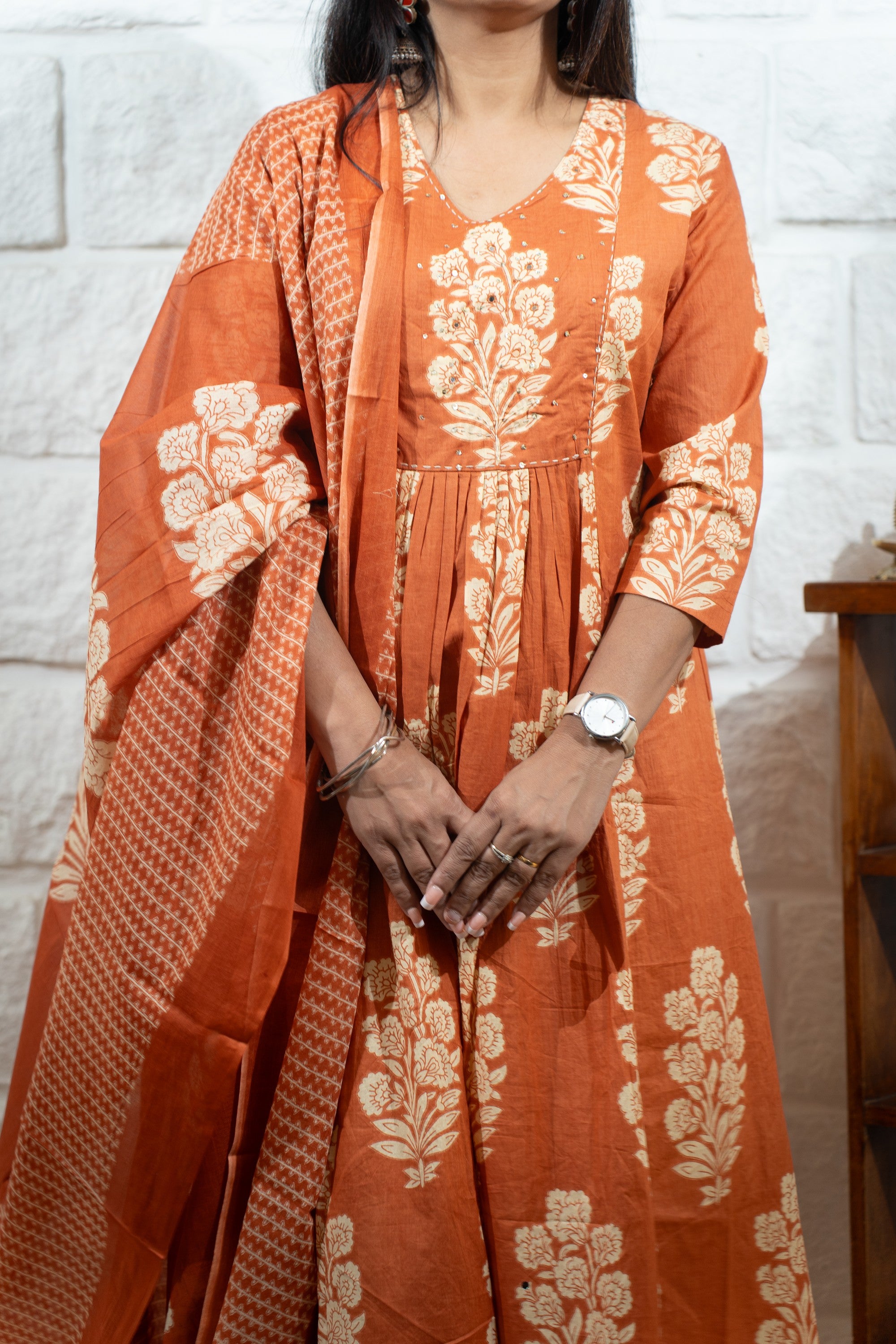 Rozana Suit Set - Orange Pleated